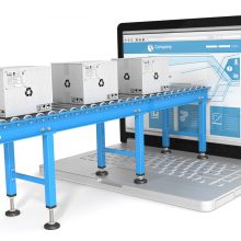 online-distribution-boxed-on-conveyor-belt